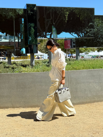 핀턱 버튼 블라우스 (Off White)