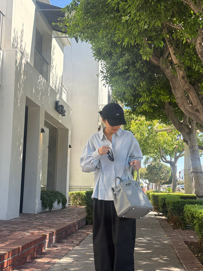 핀턱 버튼 블라우스 (Dusty Blue)