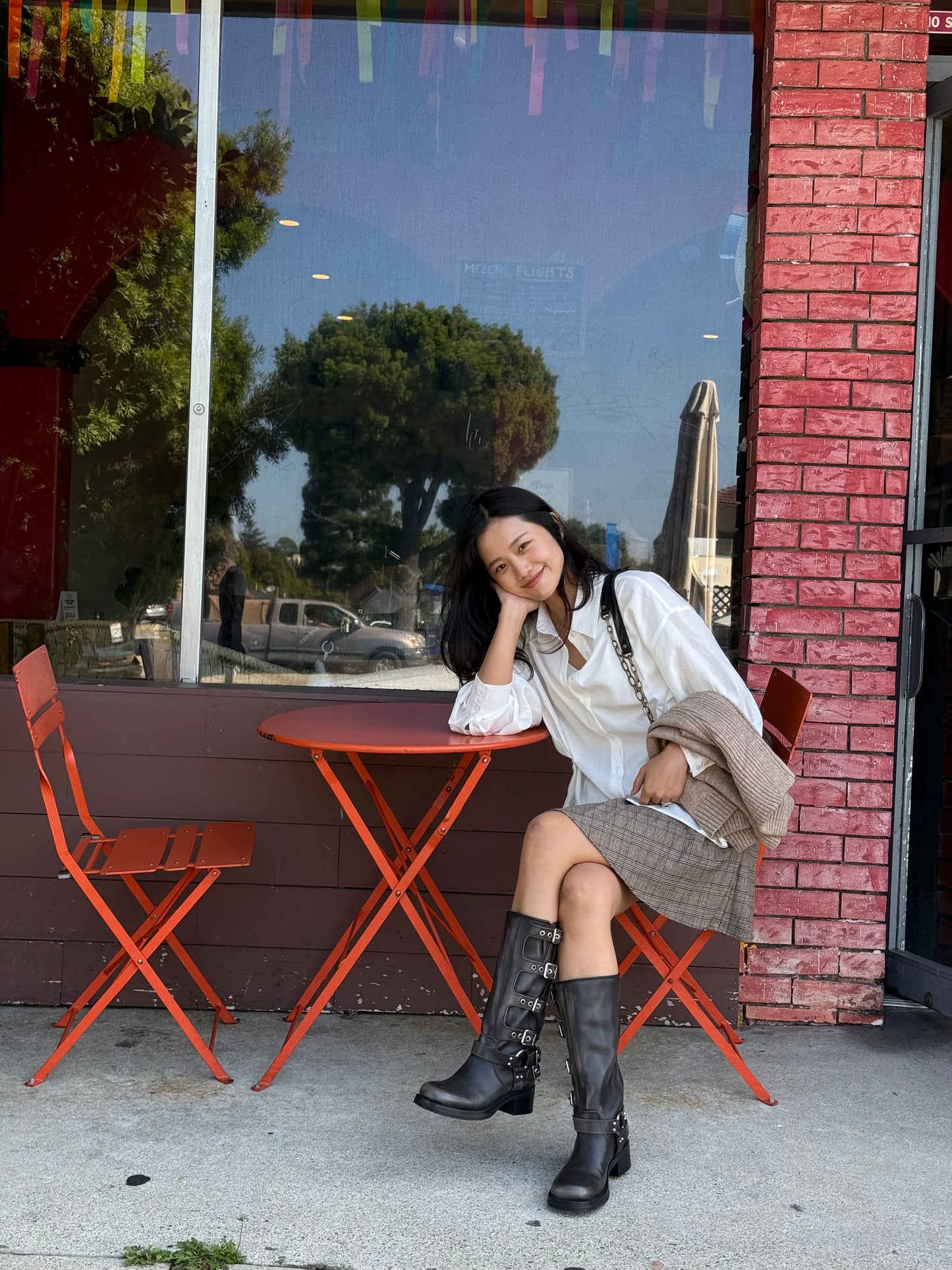 핀턱 버튼 블라우스 (Off White)