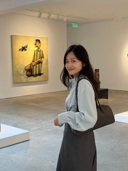 핀턱 버튼 블라우스 (Dusty Blue)